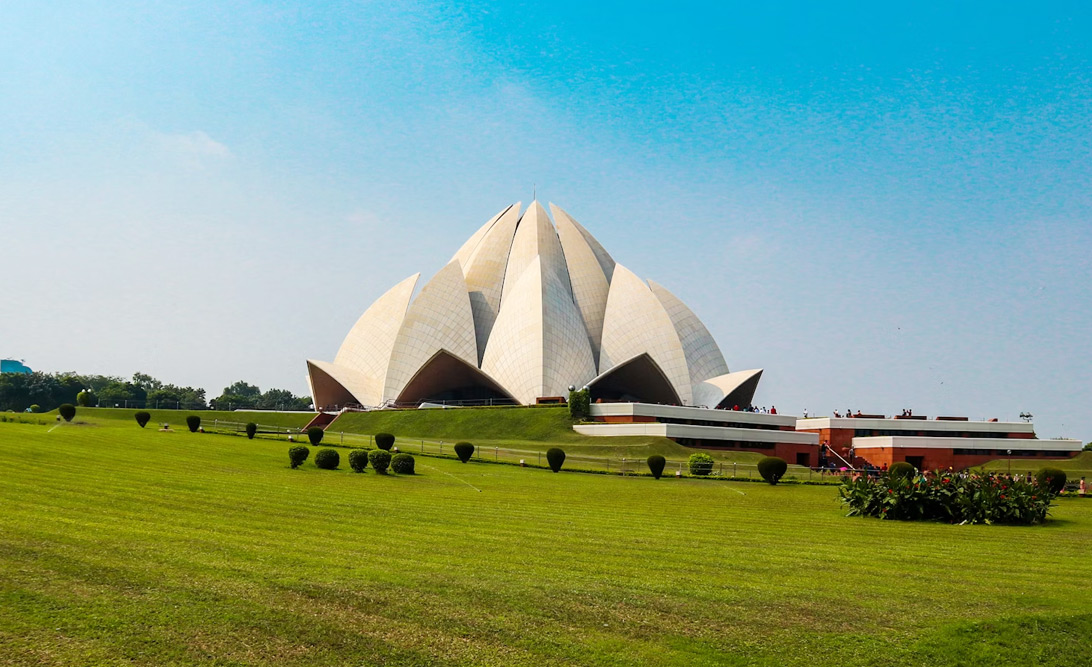 Unveiling the Golden Triangle: A 3-Day Adventure with Incredible Heritage Tours